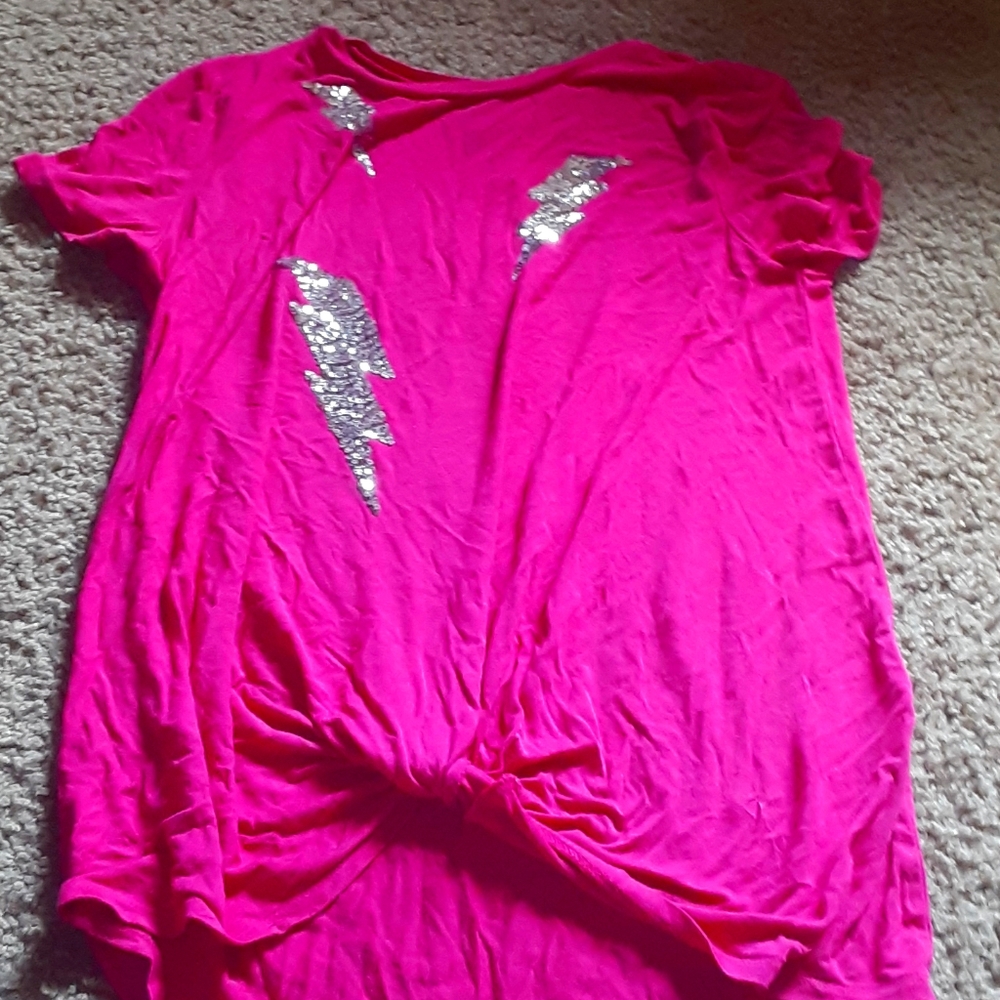 Pink shirt with silver lightning bolts